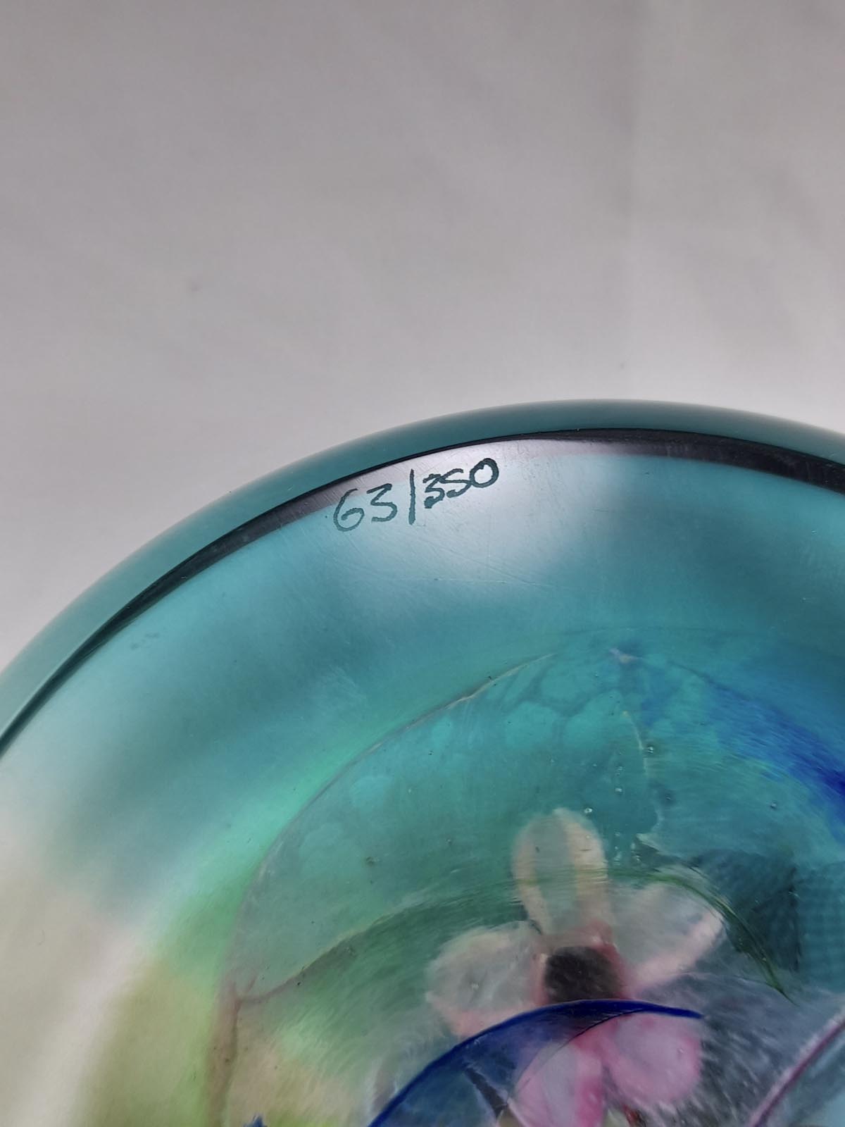 Caithness Lilly Pool Paperweight No. 63/350 - Image 3