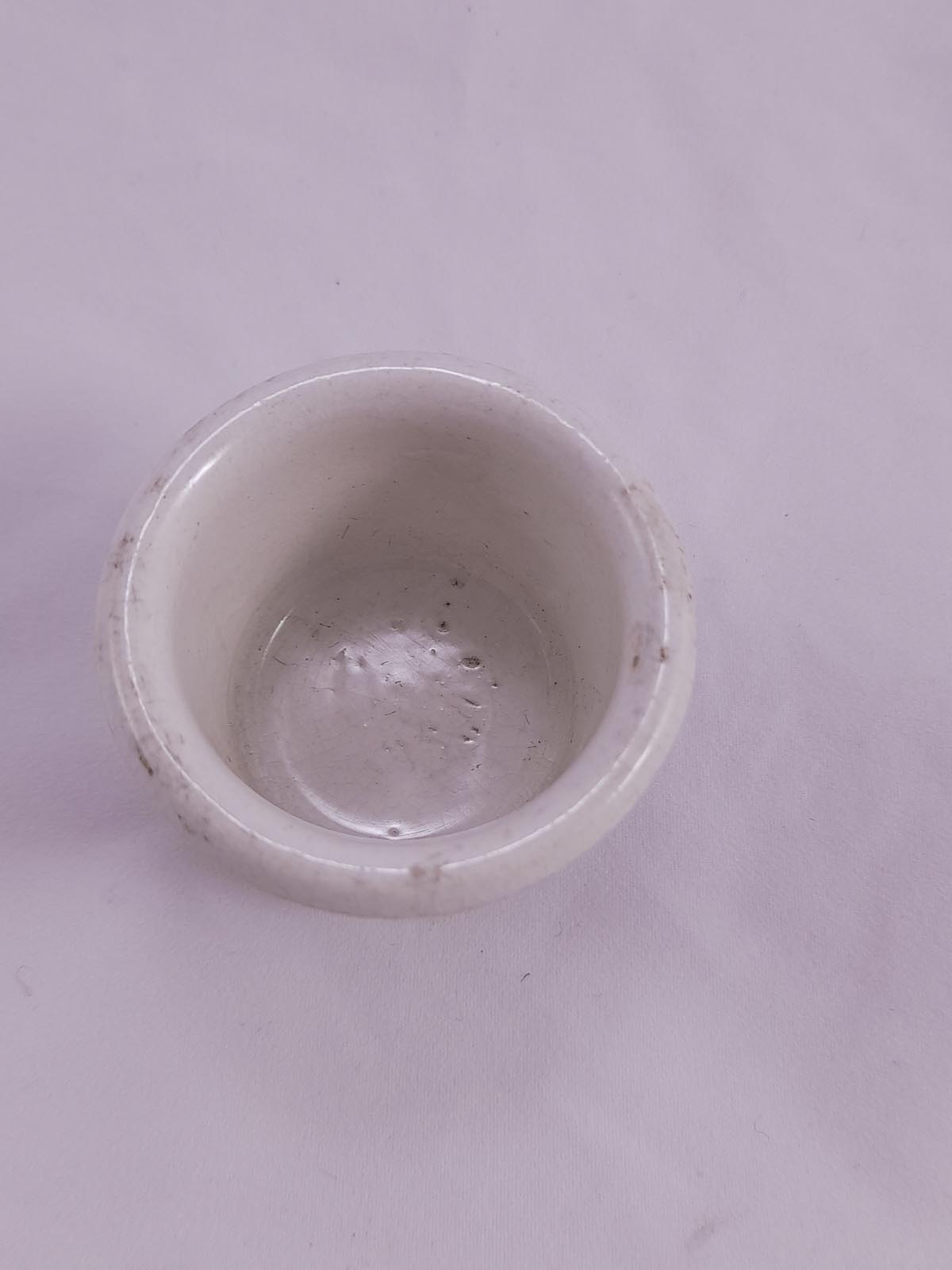 Holloways Ointment Pot - Image 3