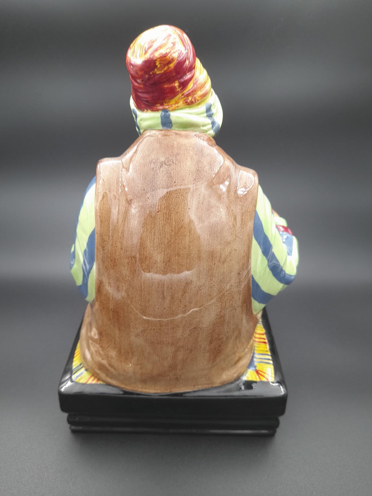 Royal Doulton “The Cobbler” Figurine HN1706 - Image 7