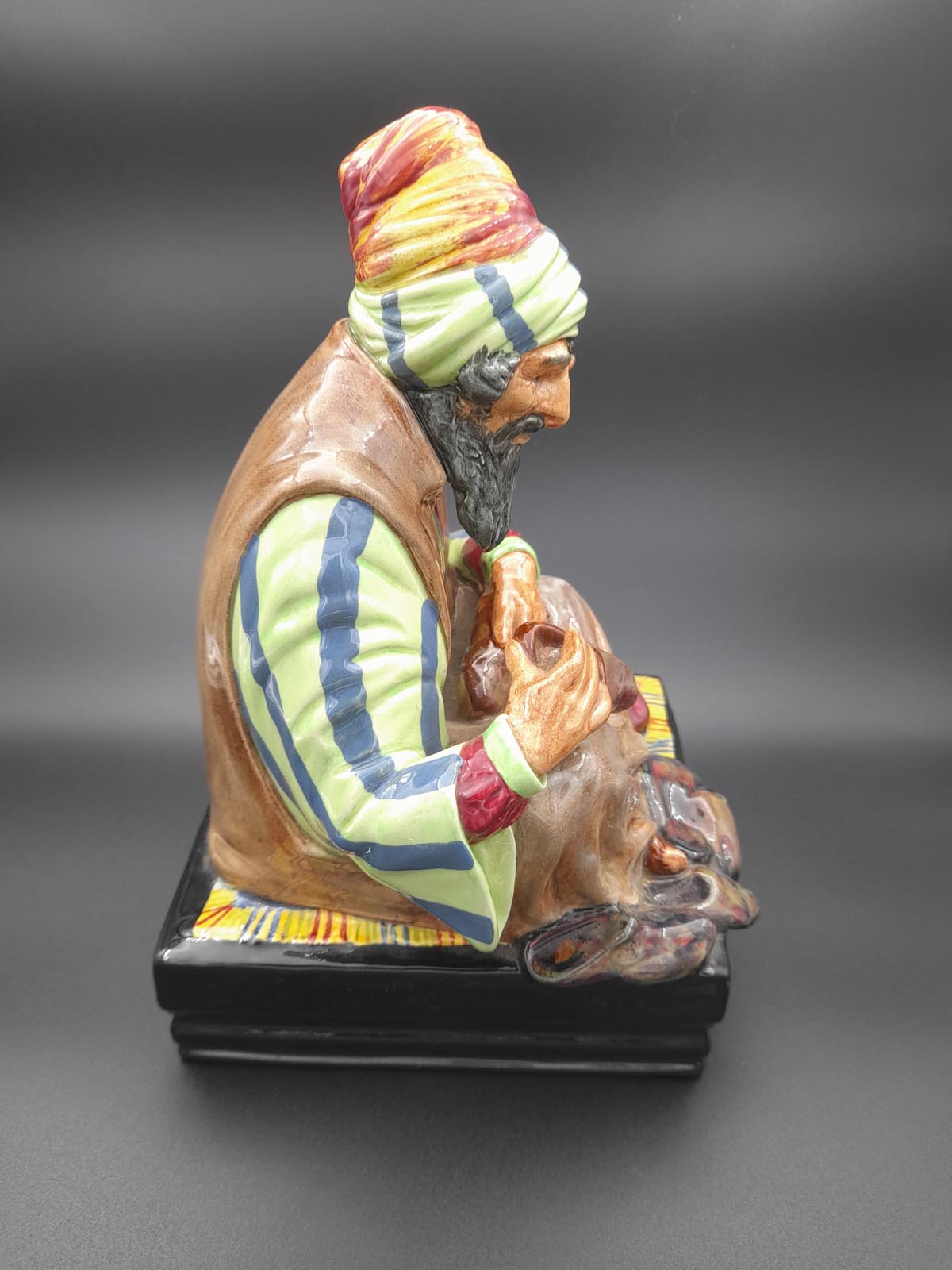 Royal Doulton “The Cobbler” Figurine HN1706 - Image 5