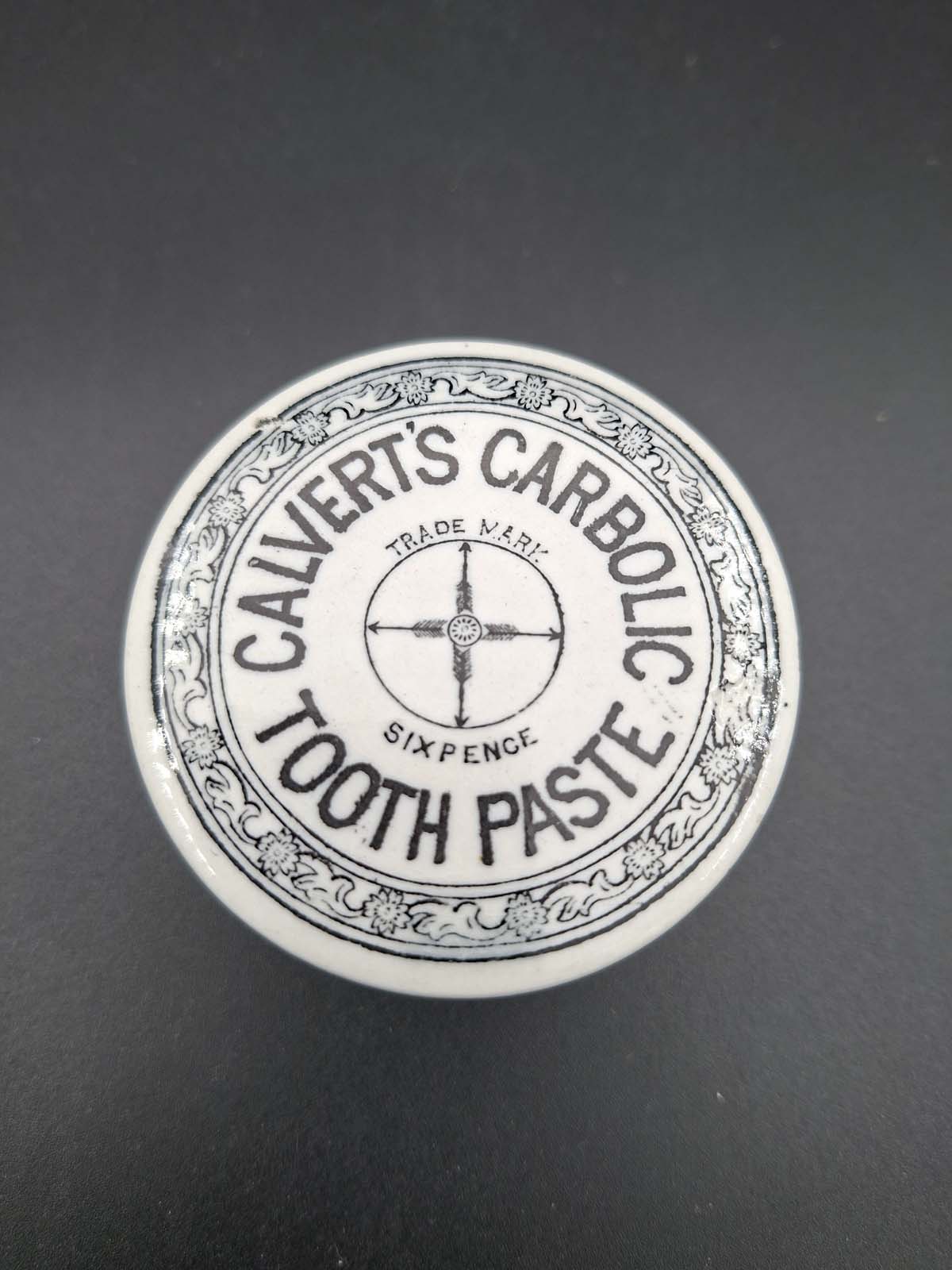 Calverts Carbolic Toothpaste Pot Lid & Base