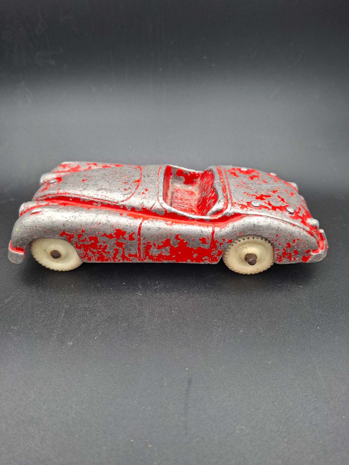 Fun Ho Red Jaguar XK 20 Sports Car