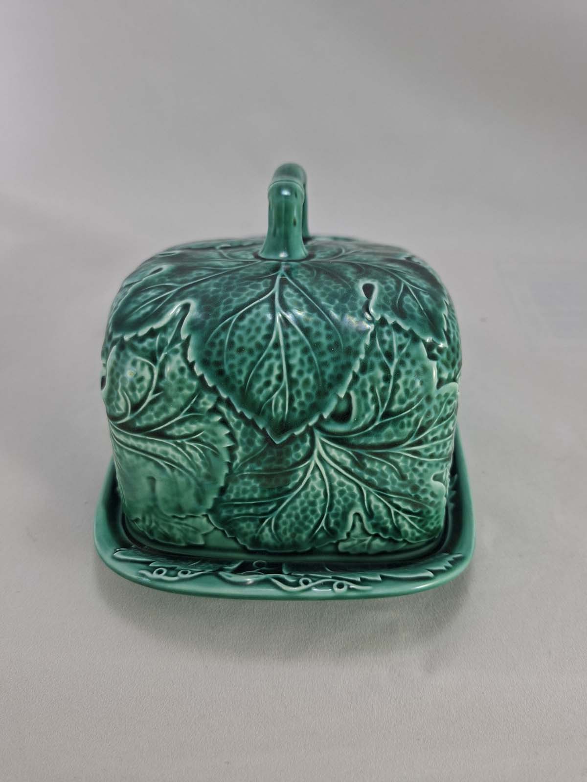 Wedgwood Majolica Butter Dish - Image 3