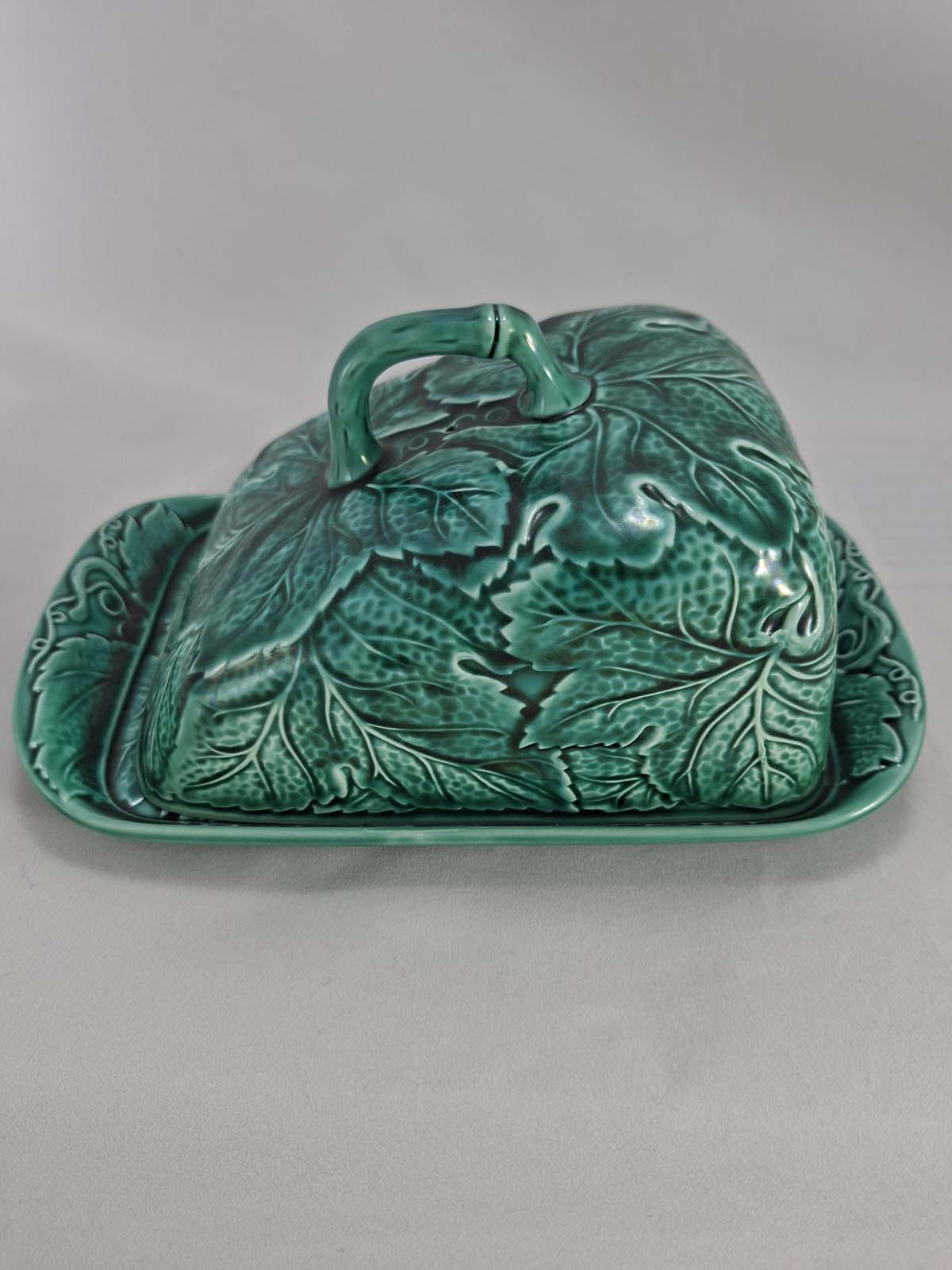 Wedgwood Majolica Butter Dish - Image 4