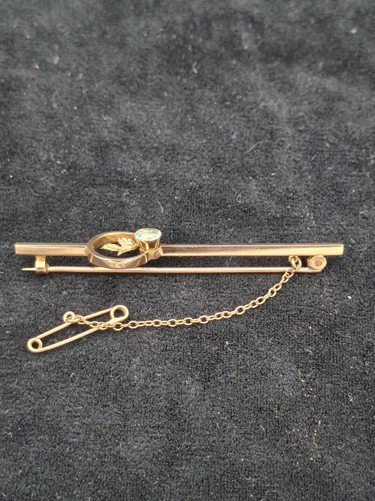 15ct Gold Glass Bar Brooch (With Valuation) - Image 5