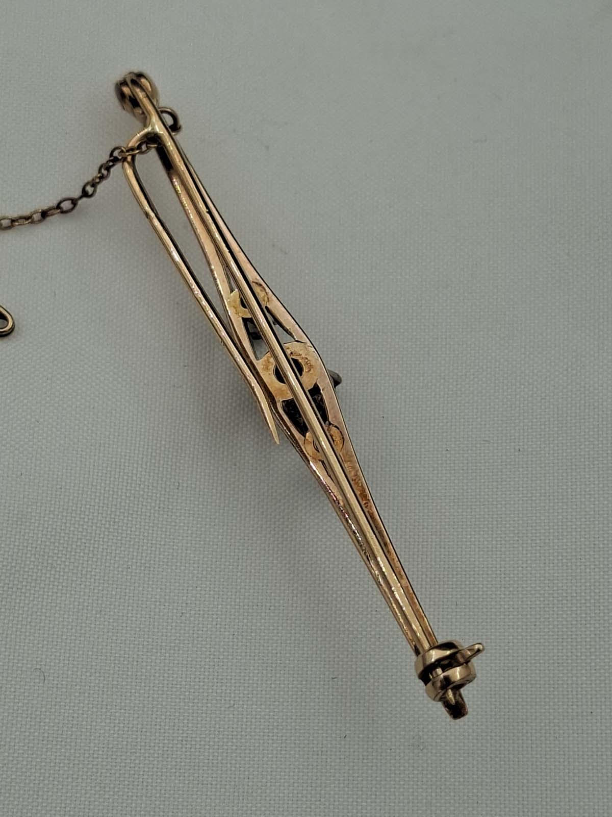 9ct Diamond & Sapphire Bar Brooch (With Valuation) - Image 5