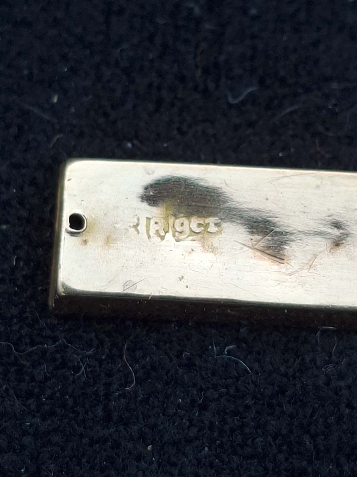 9ct Hollow Gold Cross Pendant - Image 6