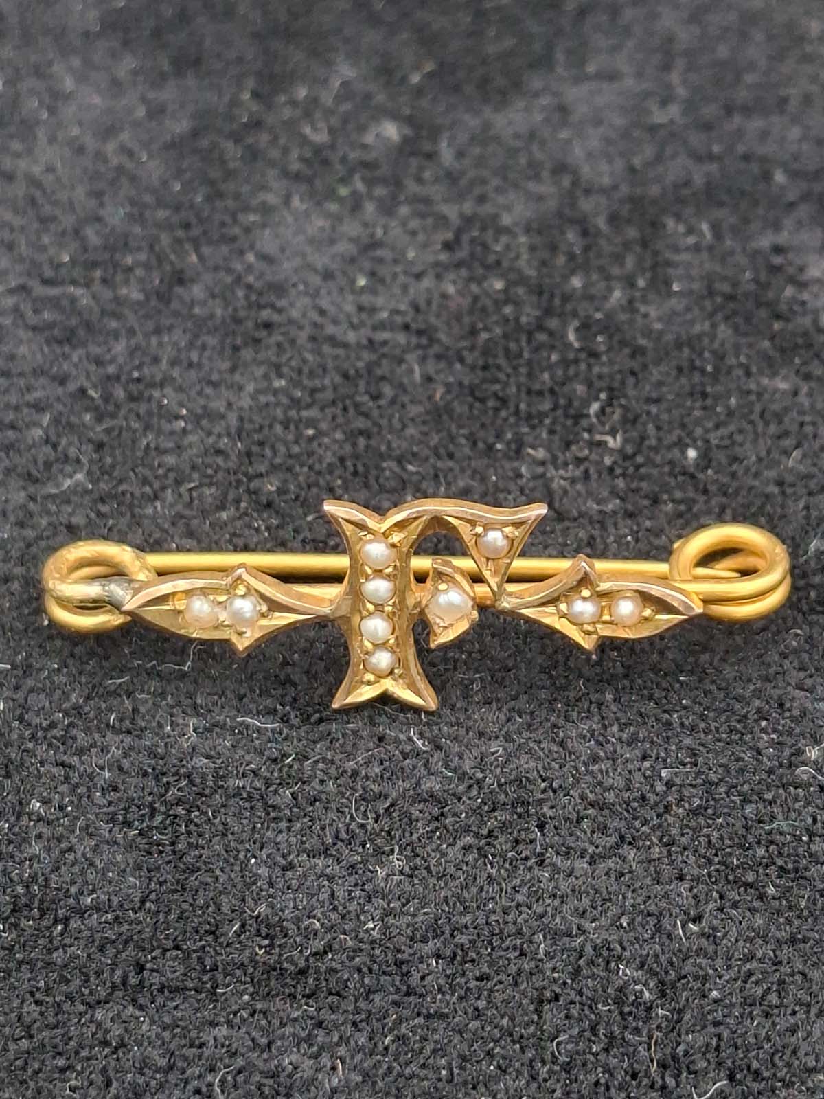 10ct Gold and Seed Pearl Letter “F” Brooch