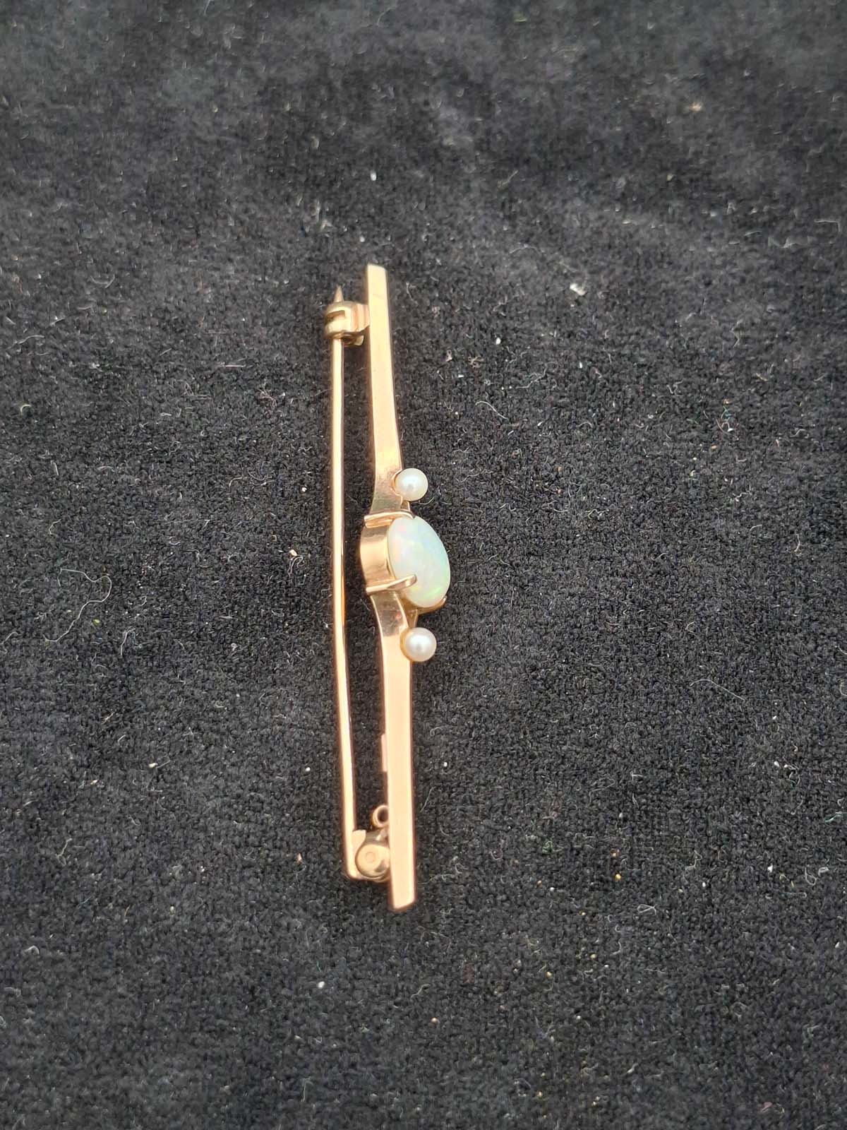 9ct Gold Opal and Pearl Bar Brooch (With Valuation) - Image 3