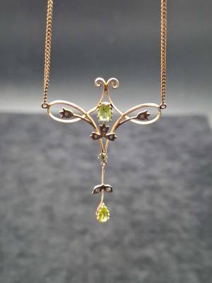Art Nouveau Lavalier Pendant Set with Peridots & Seed Pearls