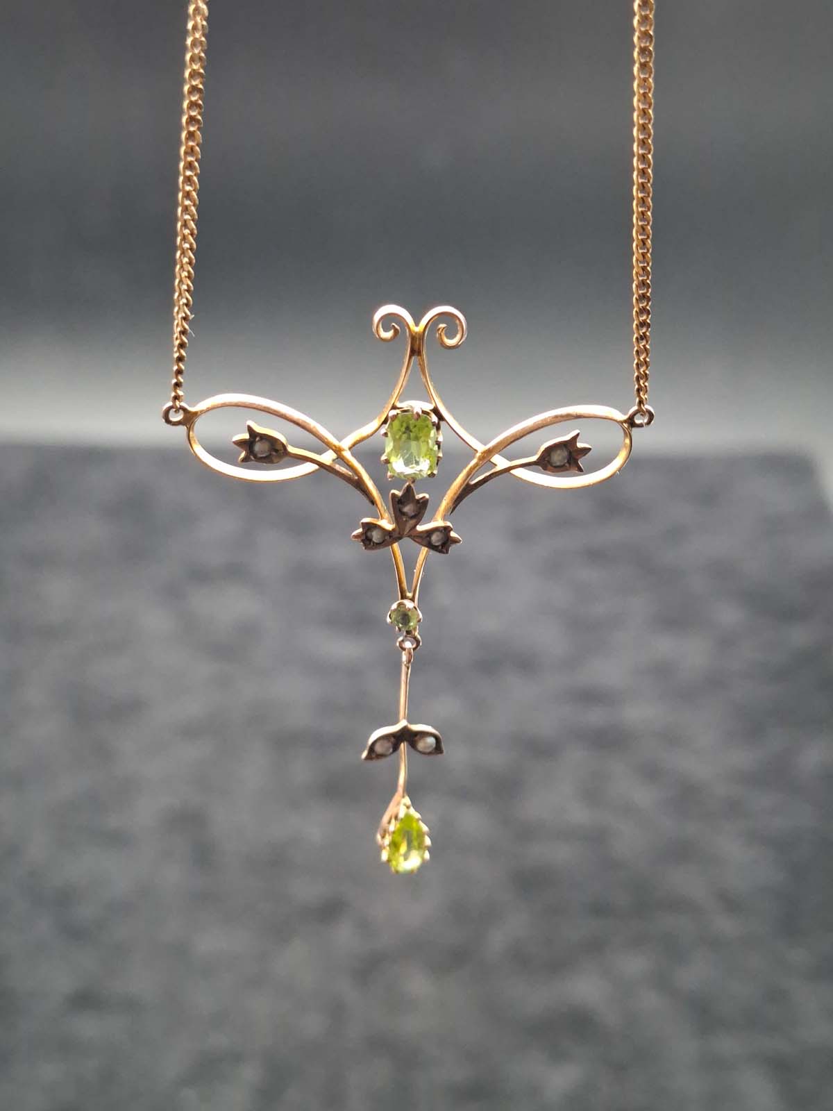 Art Nouveau Lavalier Pendant Set with Peridots & Seed Pearls