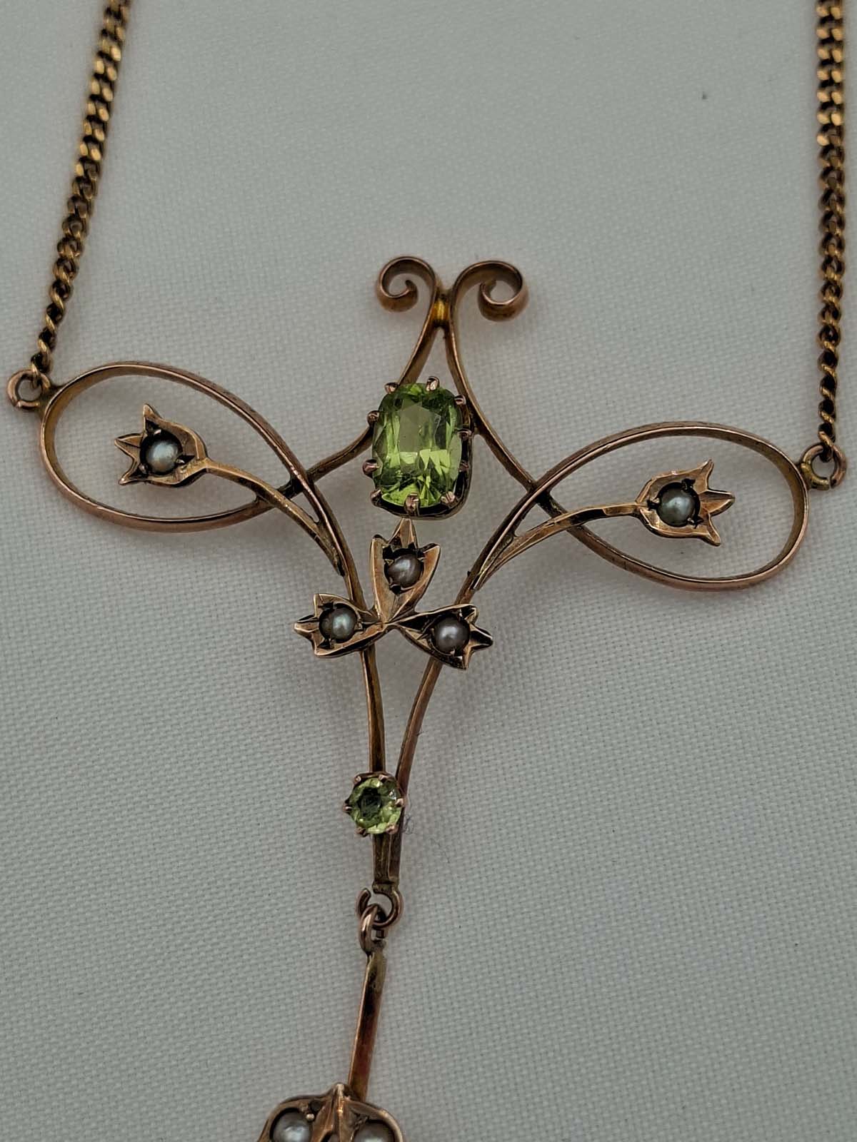 Art Nouveau Lavalier Pendant Set with Peridots & Seed Pearls - Image 9