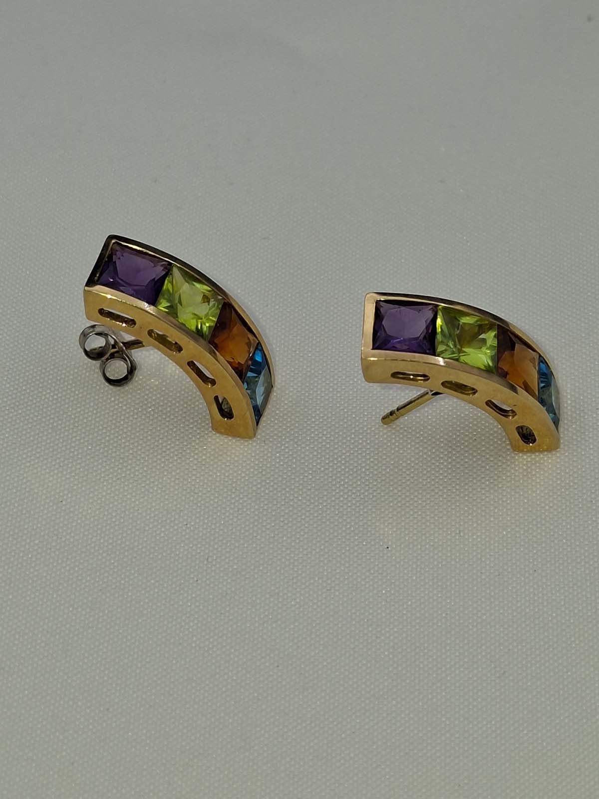 18ct Gold Multistone Stud Earrings (With Valuation) - Image 2