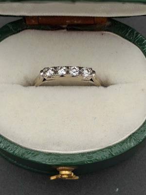 14ct Diamond Four Stone Ring (With Valuation)