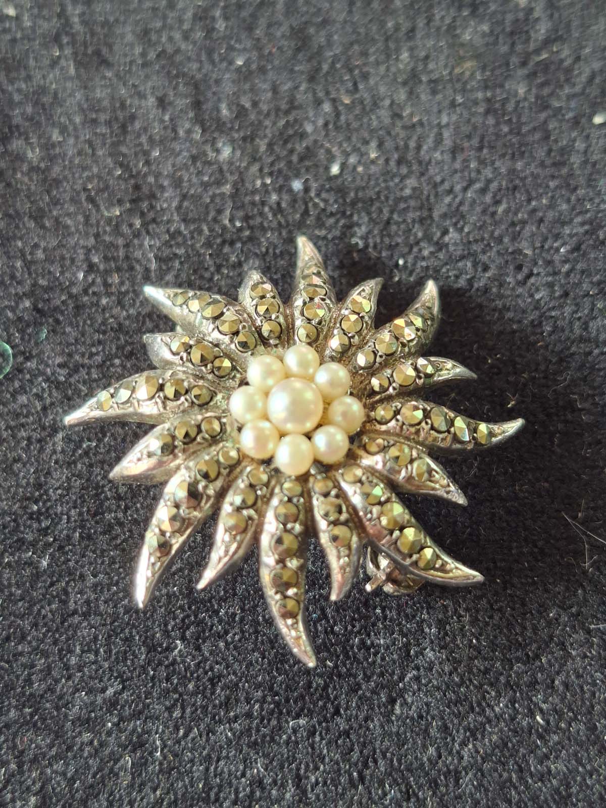 Sterling Silver, Marcasite & Pearl Brooch - Image 4