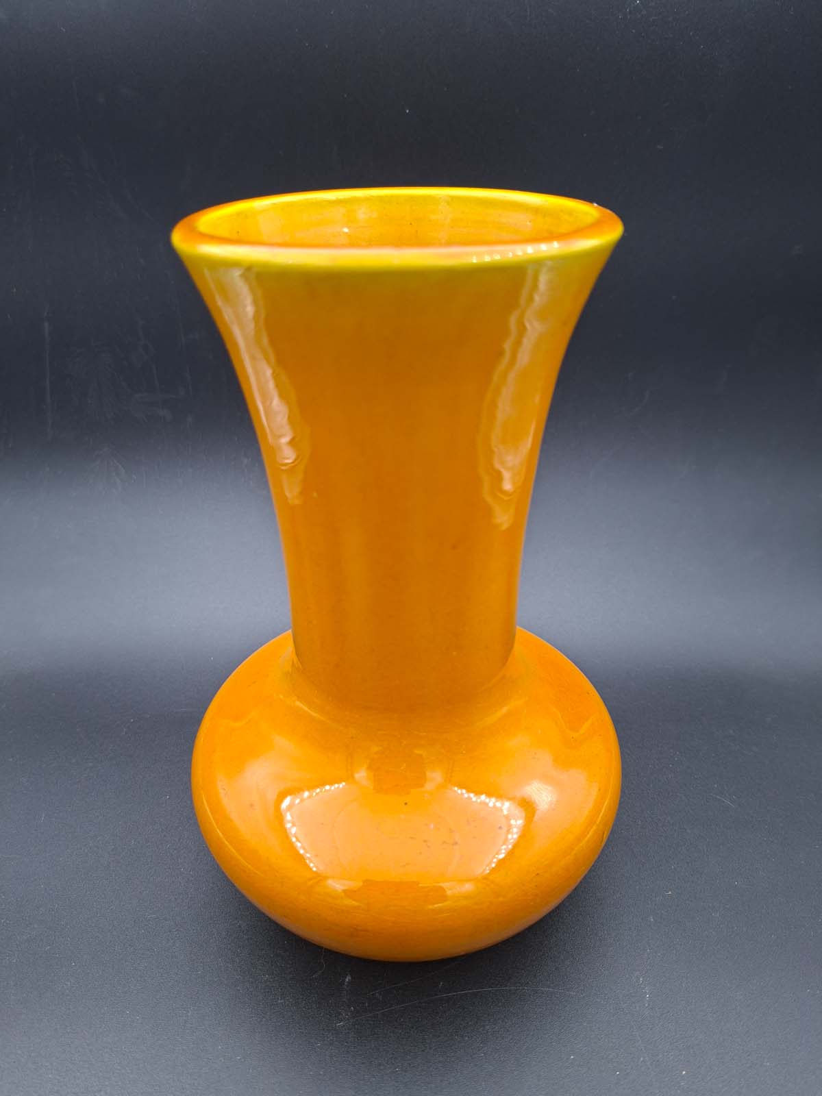 An Awaji Pottery Yellow Glaze Vase 1890 -1922 Period - Image 4
