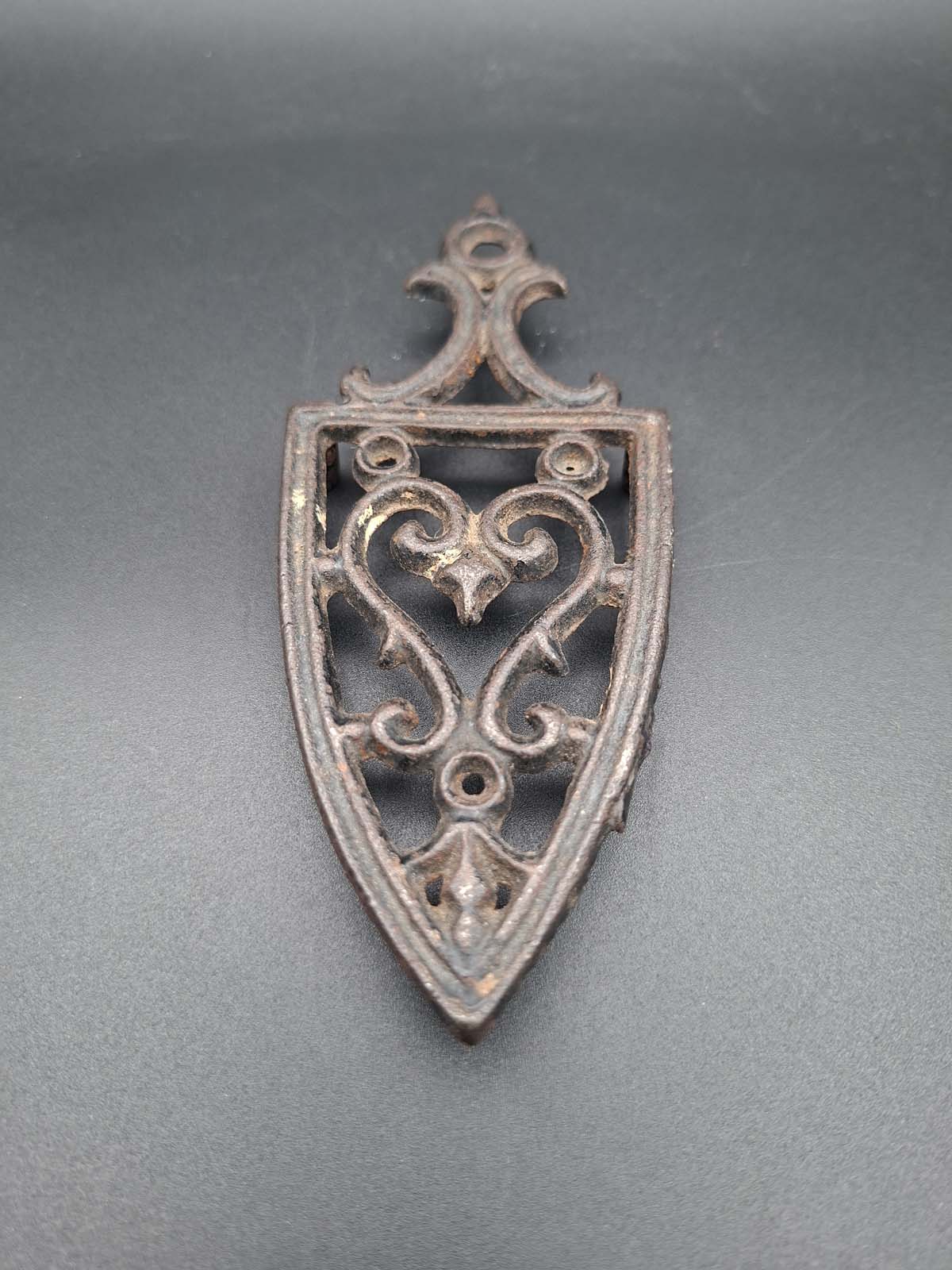 Cast Iron Miniature Sad Iron & Trivet - Image 7