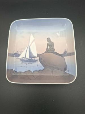 Bing & Grondahl “The Little Mermaid Statue”