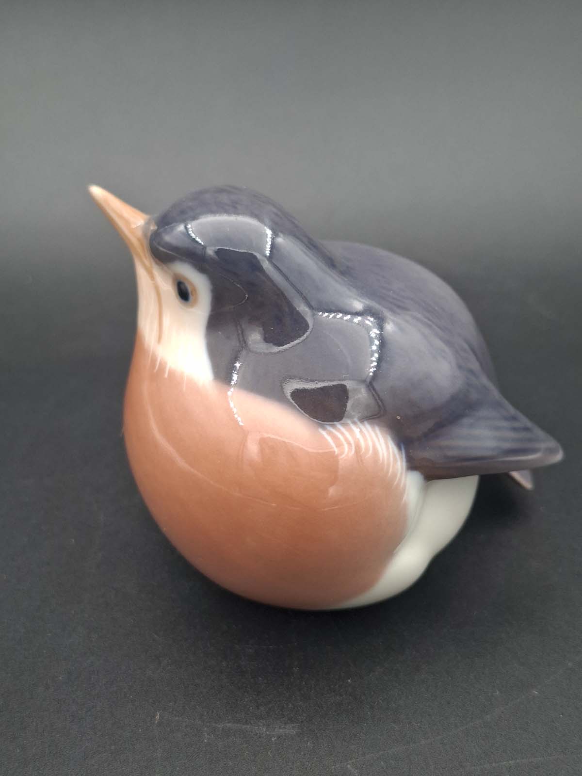 Royal Copenhagen Robin Figurine No.2266 - Image 3