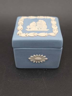 Small Wedgwood Jasperware Trinket Box