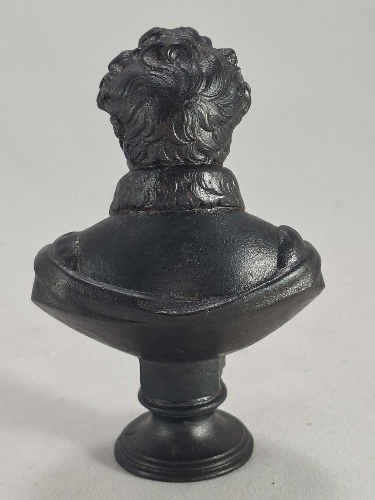 Small Bronze Bust of William IV - Image 3