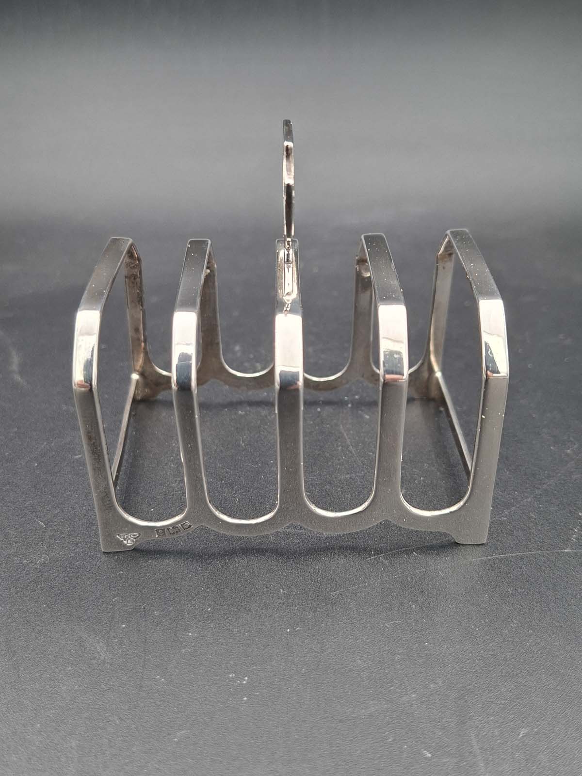 Sterling Silver 4 Slice Toast Rack by Garrard & Co Ltd - Image 2