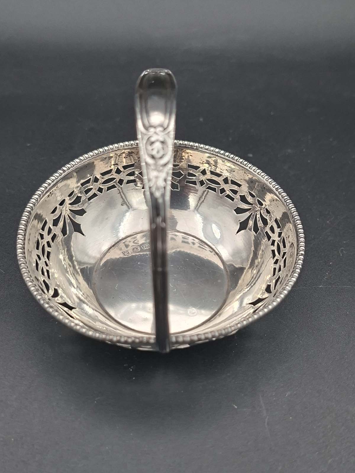 Pierced Sterling Silver Handled Bonbon Dish 1929 - Image 2