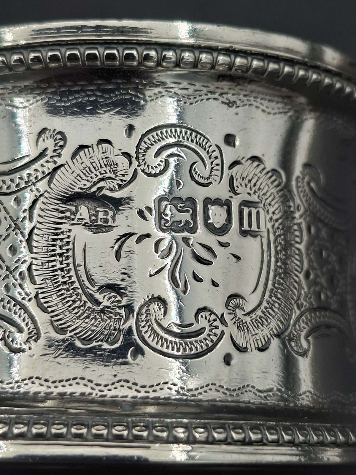 A Pair of Sterling Silver Napkin Rings London 1907 - Image 4