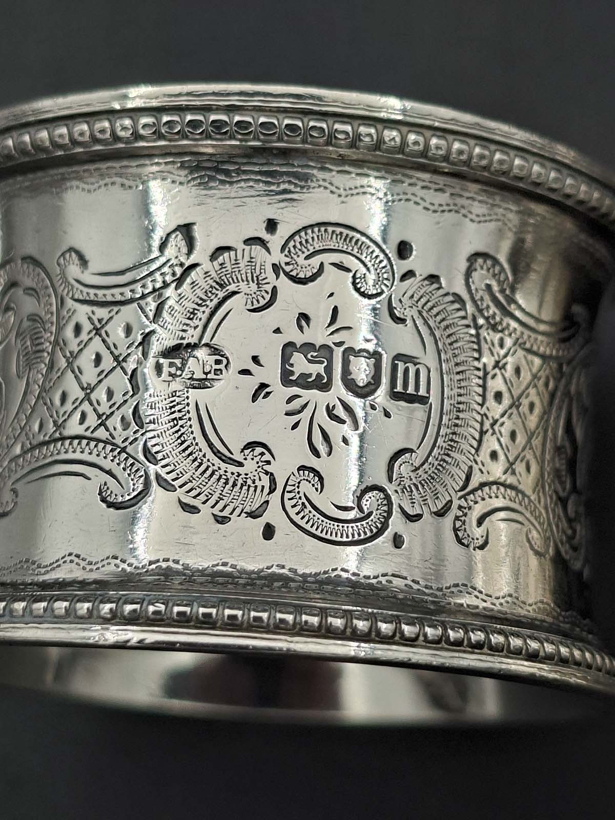 A Pair of Sterling Silver Napkin Rings London 1907 - Image 5