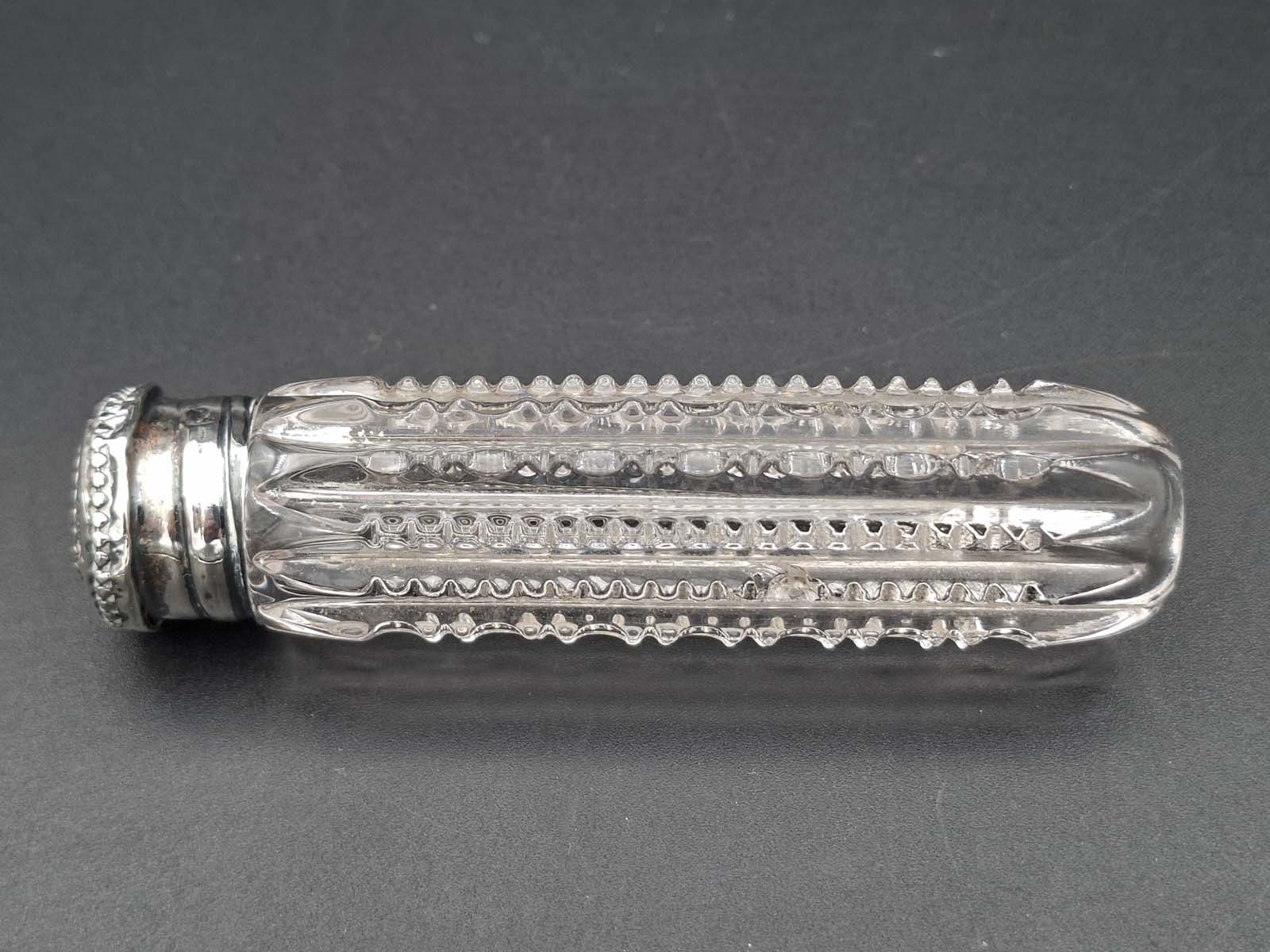 Sterling Silver Topped Cut Glass Scent Bottle 1906 - Image 3