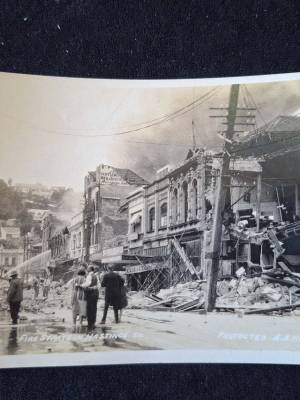 Hawkes Bay Earthquake Postcard  Hastings St Napier 1931