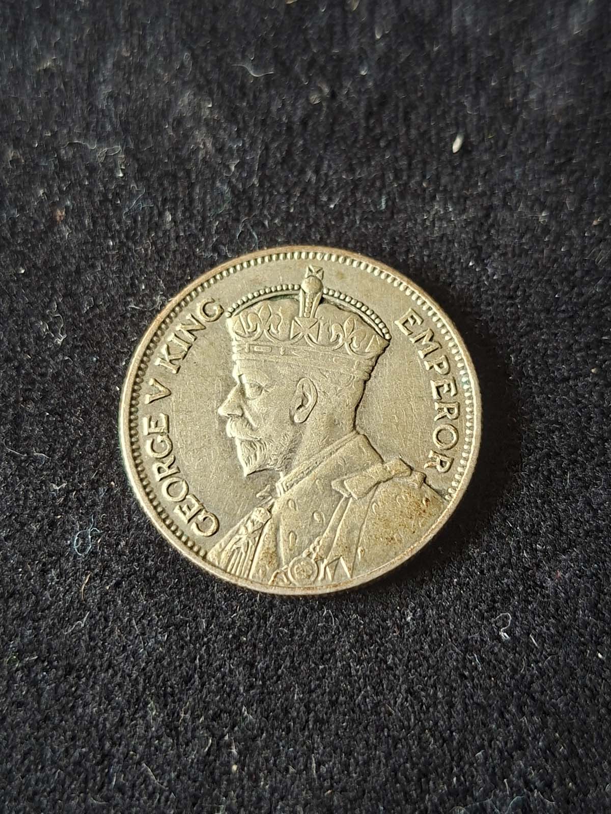 Fiji 1934 Shilling Coin - Image 2