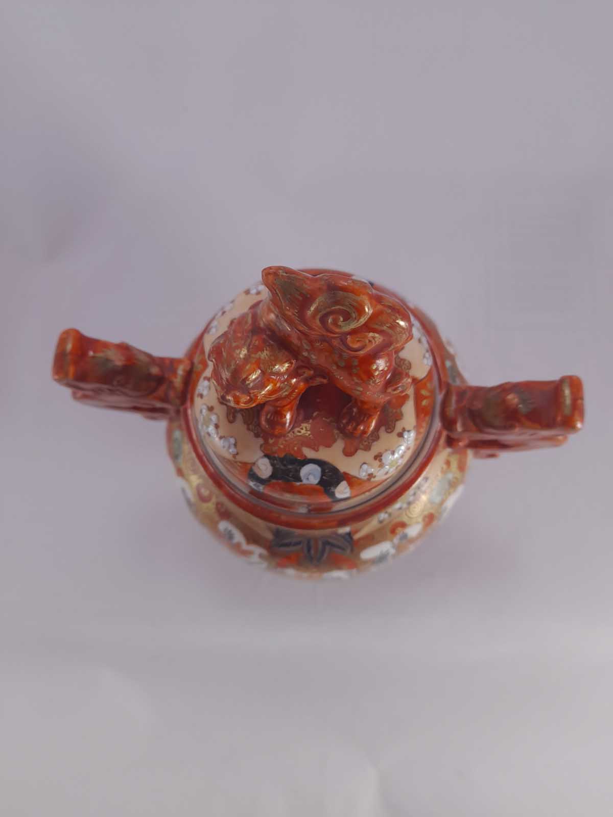 Japanese Kutani Covered Vessel - Image 5