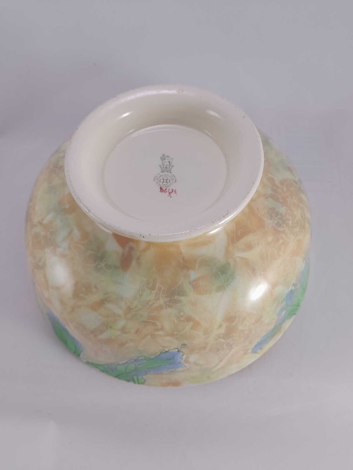 Royal Doulton Water Lily Bowl D6134 - Image 4
